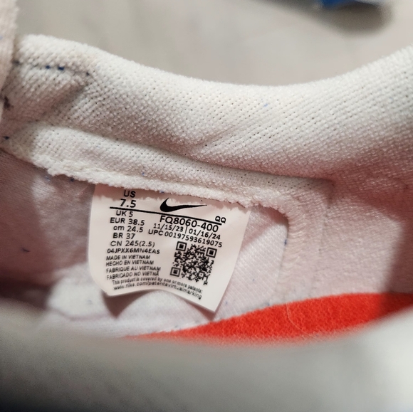 Nike women's Blazer Low '77 vintage sneaker - Picture 6 of 7